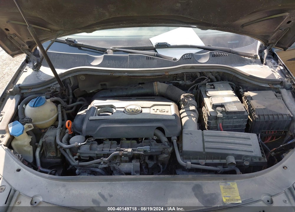 2008 VOLKSWAGEN PASSAT VIN: WVWXK73C58E198063