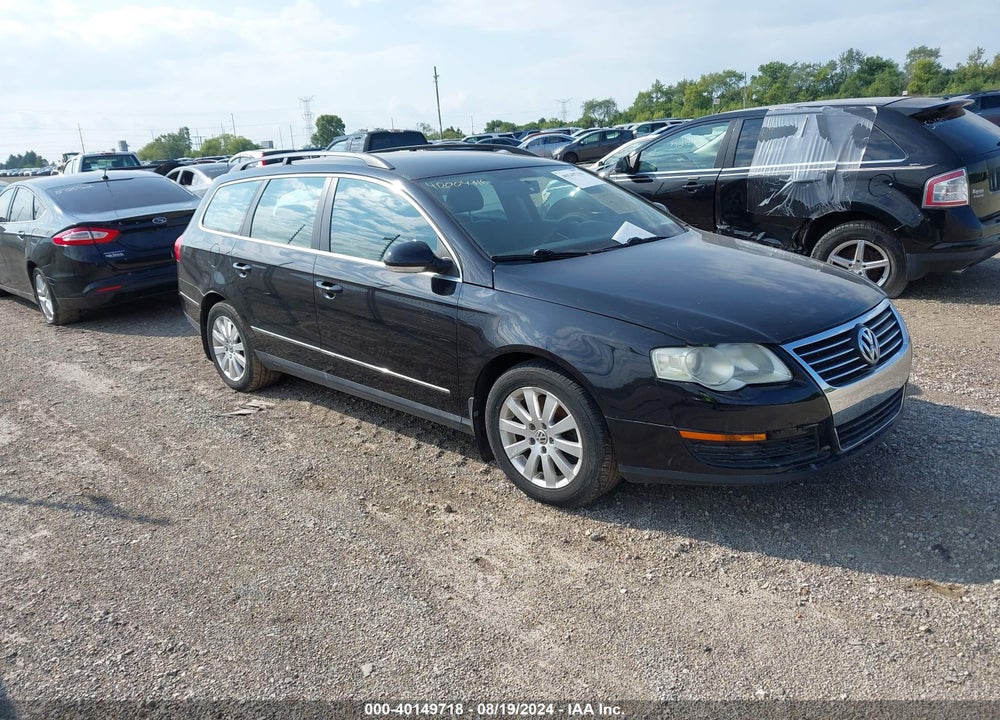 2008 VOLKSWAGEN PASSAT VIN: WVWXK73C58E198063