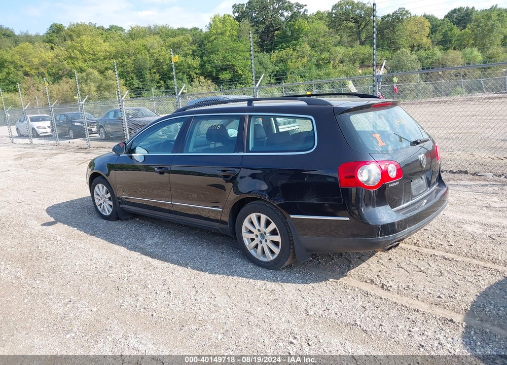 2008 VOLKSWAGEN PASSAT VIN: WVWXK73C58E198063