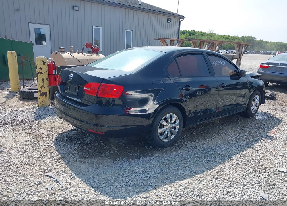 2014 VOLKSWAGEN JETTA 2.0L S VIN: 3VW2K7AJ8EM234326