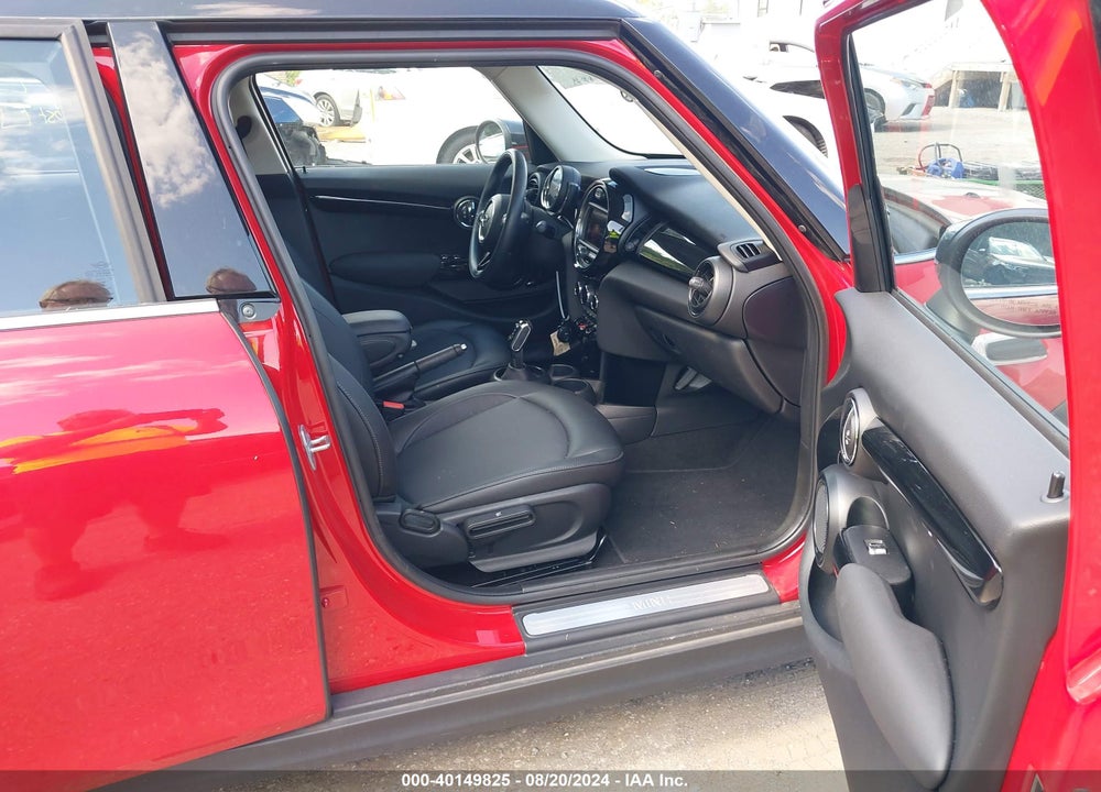 2021 MINI HARDTOP COOPER VIN: WMWXU7C06M2N97489