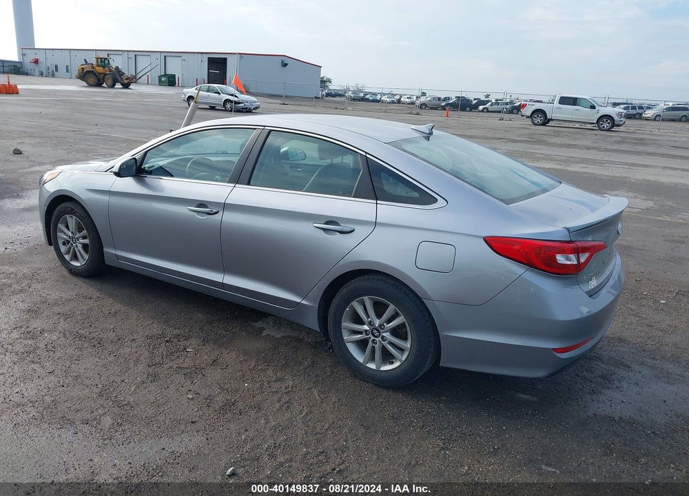 2017 HYUNDAI SONATA VIN: 5NPE24AF0HH443113