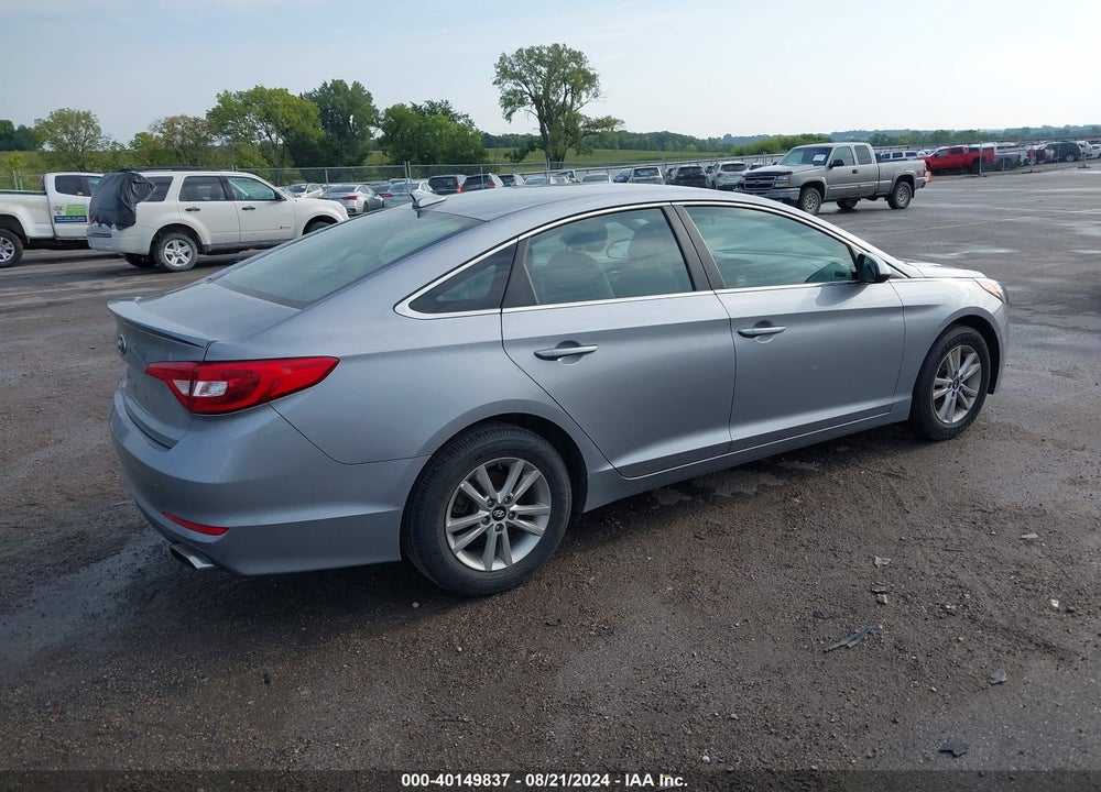 2017 HYUNDAI SONATA VIN: 5NPE24AF0HH443113