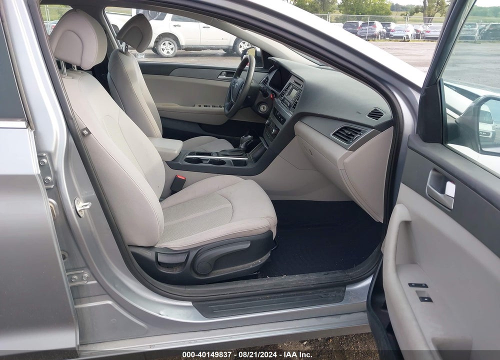 2017 HYUNDAI SONATA VIN: 5NPE24AF0HH443113