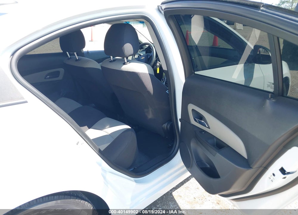 2015 CHEVROLET CRUZE LS MANUAL VIN: 1G1PB5SH7F7264401