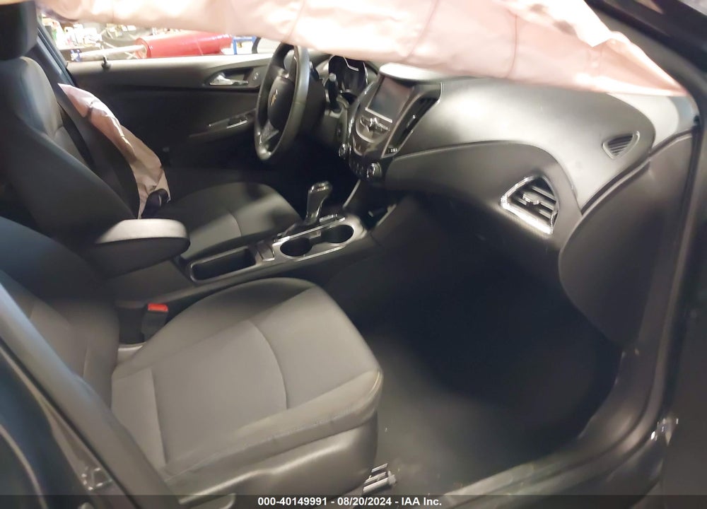 2017 CHEVROLET CRUZE LT AUTO VIN: 1G1BE5SM7H7222070