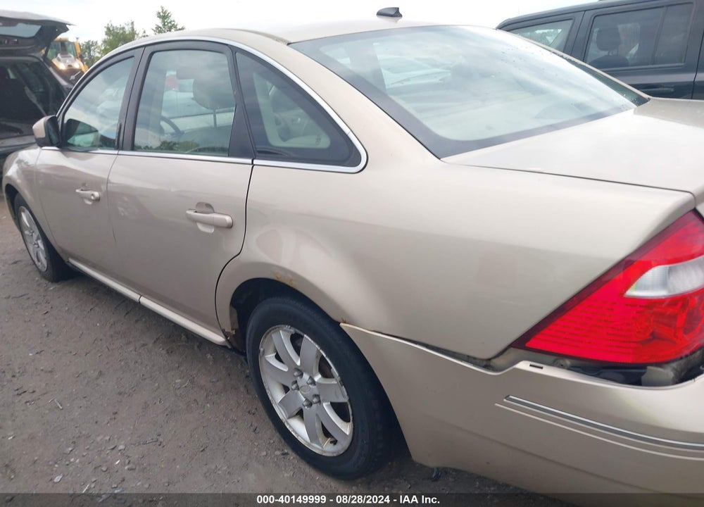 2007 FORD FIVE HUNDRED SEL VIN: 1FAFP24107G110722