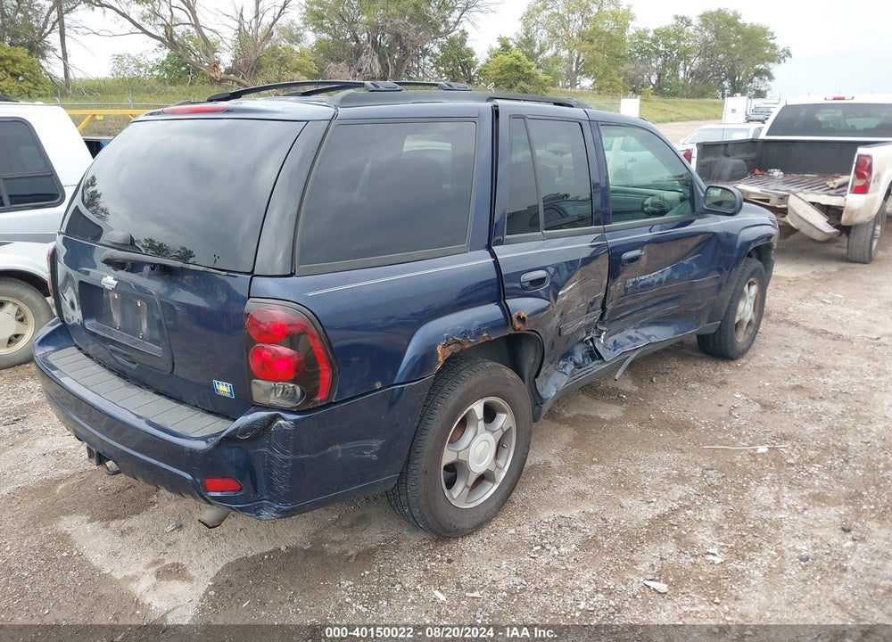 2008 CHEVROLET TRAILBLAZER LT VIN: 1GNDT13S782245218