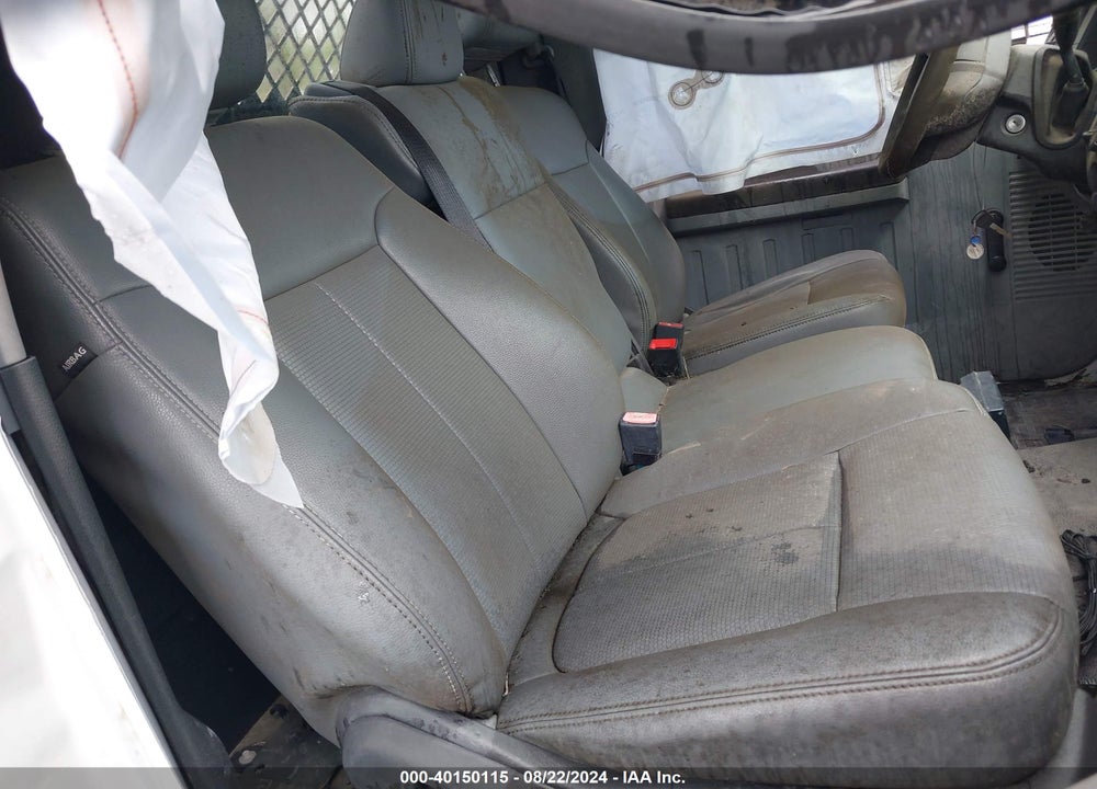 2015 FORD F-350 CHASSIS XL VIN: 1FDRF3G62FED43904