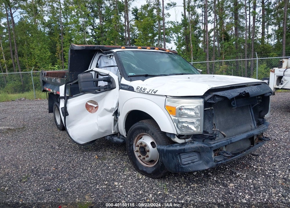 2015 FORD F-350 CHASSIS XL VIN: 1FDRF3G62FED43904