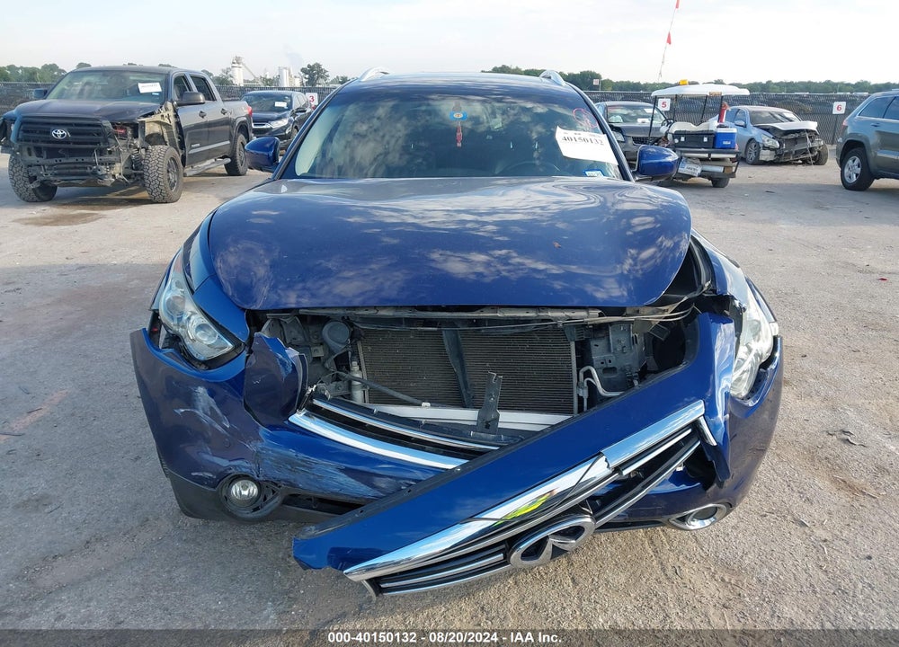 2015 INFINITI QX70 VIN: JN8CS1MU9FM380939