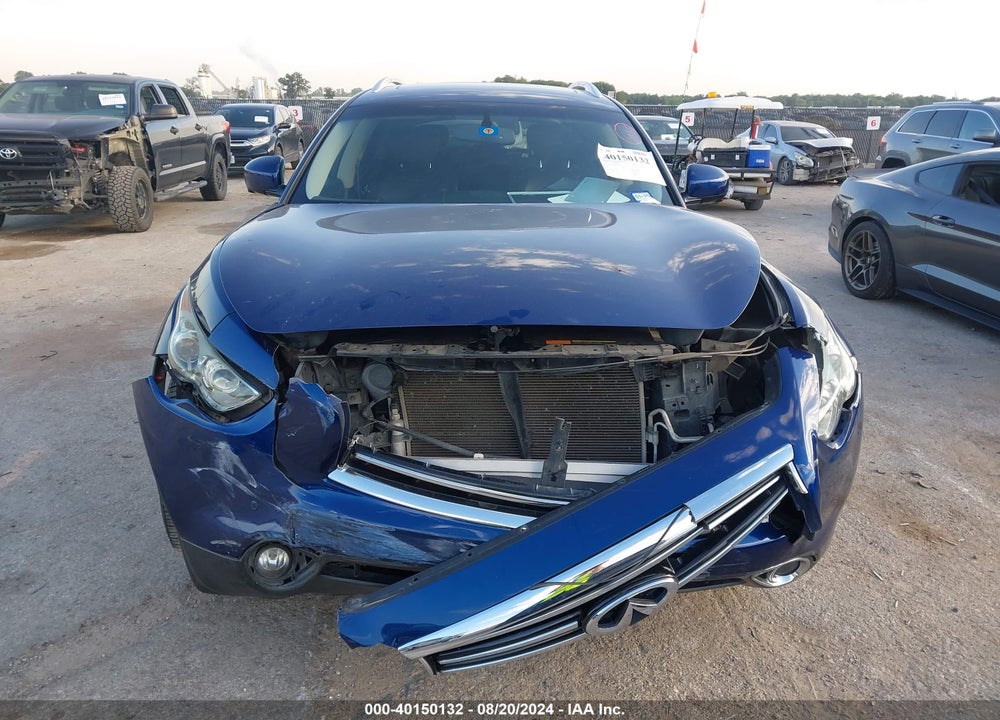 2015 INFINITI QX70 VIN: JN8CS1MU9FM380939