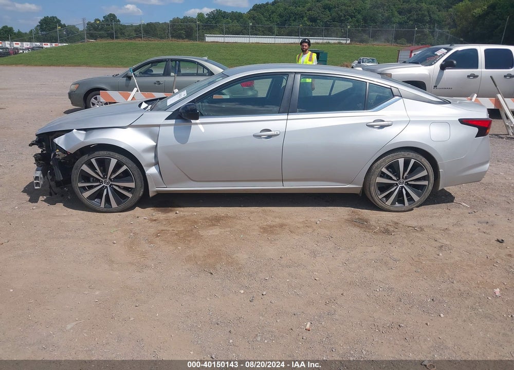 2022 NISSAN ALTIMA SR FWD VIN: 1N4BL4CV2NN420616