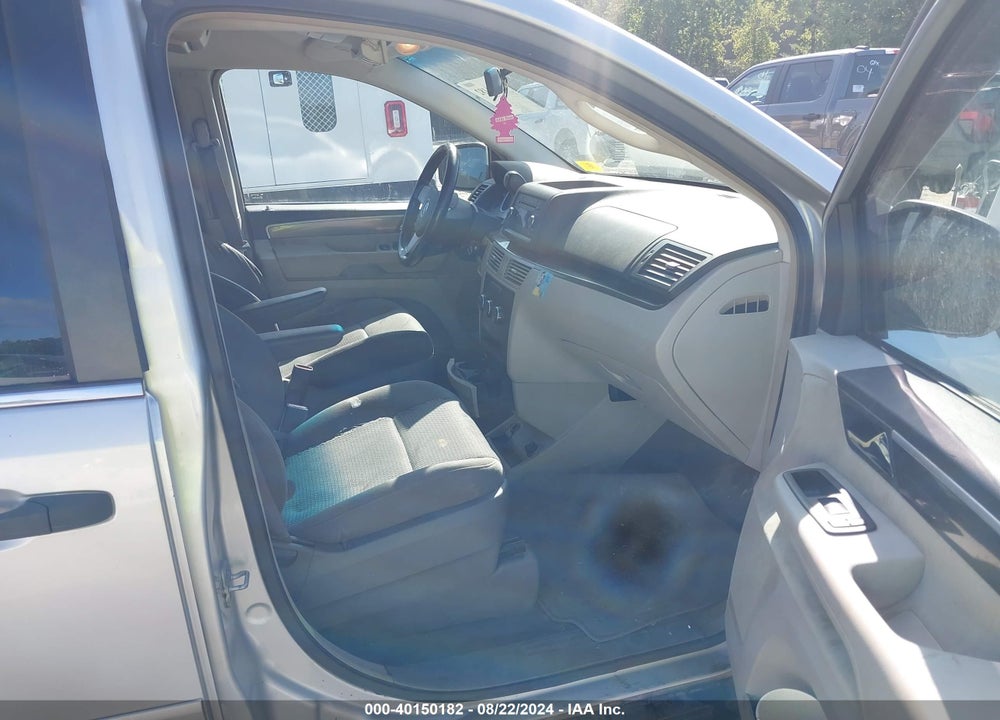 2009 VOLKSWAGEN ROUTAN S VIN: 2V8HW44139R559027