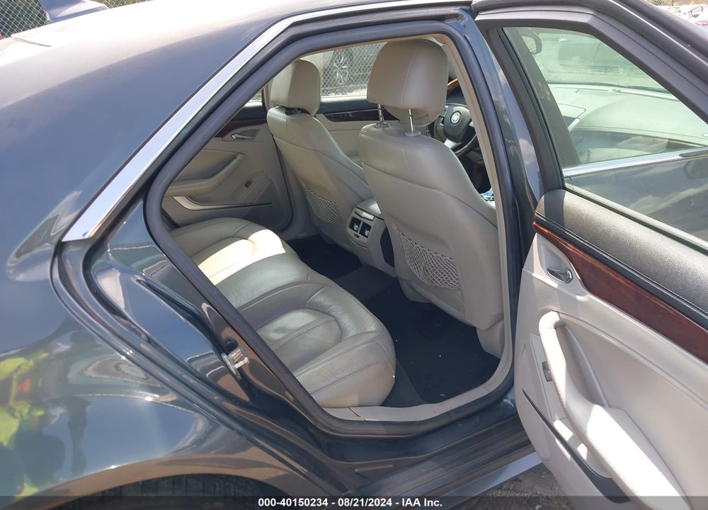 2010 CADILLAC CTS LUXURY VIN: 1G6DE5EG7A0100946