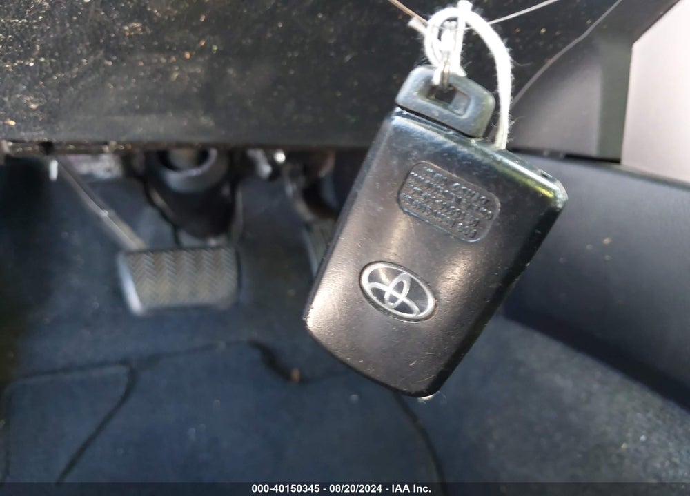 2016 TOYOTA RAV4 HYBRID XLE VIN: JTMRJREV0GD042412