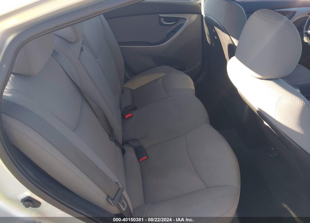 2016 HYUNDAI ELANTRA SE VIN: 5NPDH4AE8GH720798