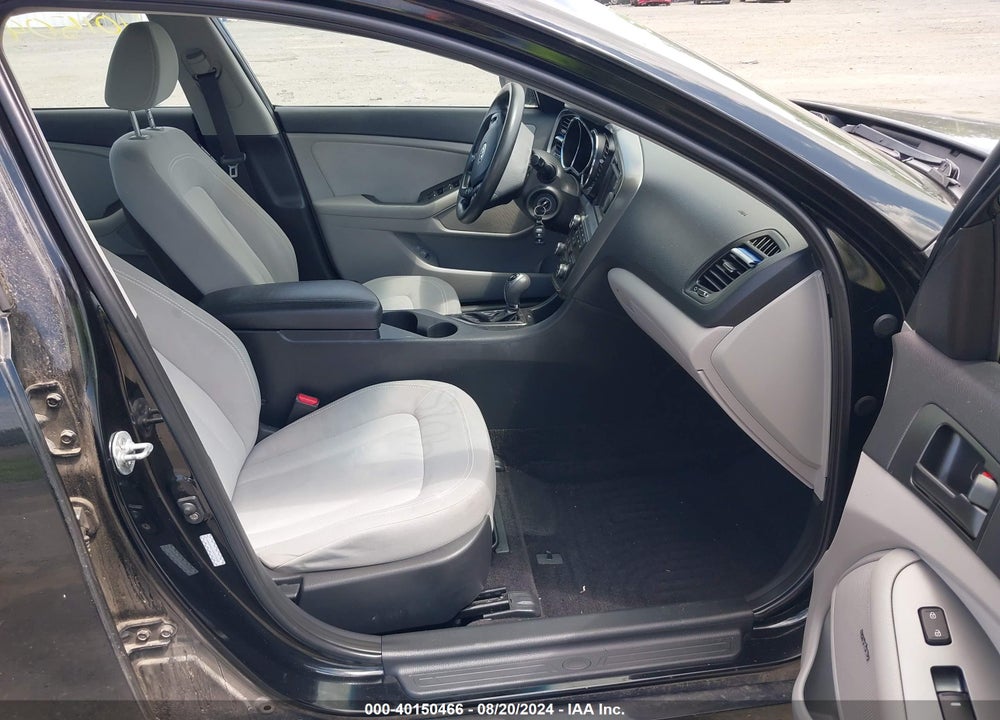 2011 KIA OPTIMA LX VIN: KNAGM4A76B5175300