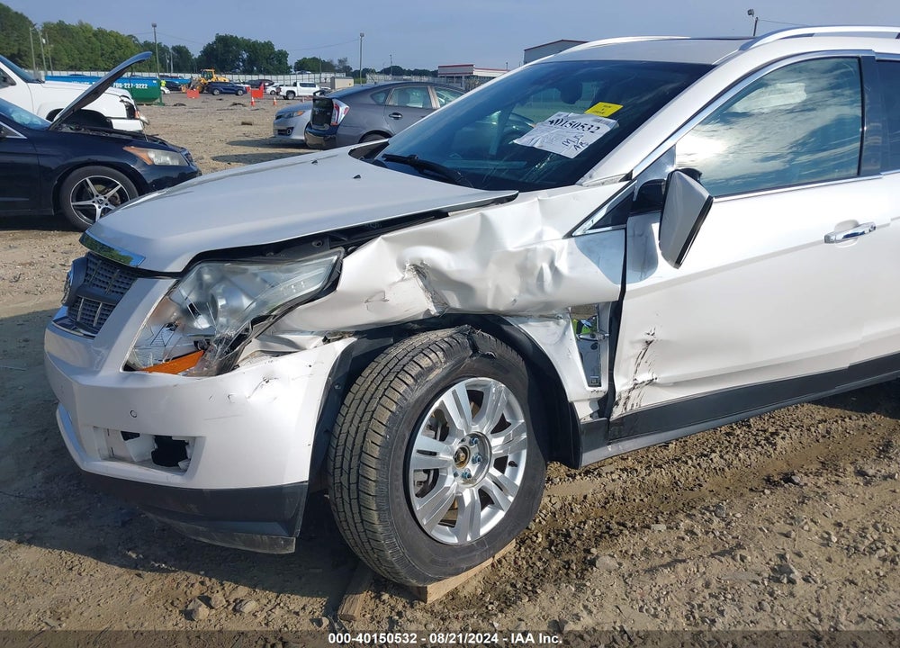 2011 CADILLAC SRX LUXURY COLLECTION VIN: 3GYFNAEY9BS646126