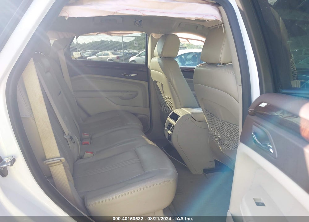 2011 CADILLAC SRX LUXURY COLLECTION VIN: 3GYFNAEY9BS646126