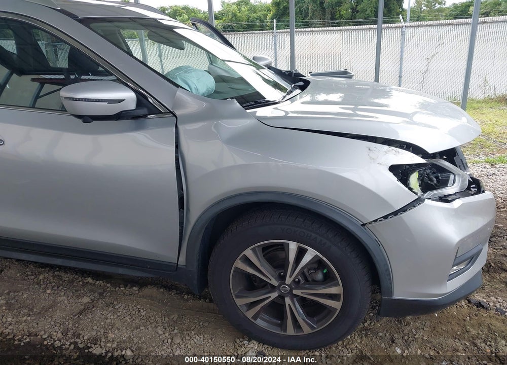 2019 NISSAN ROGUE SV VIN: JN8AT2MV2KW401017