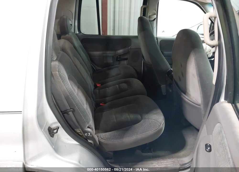 2002 FORD EXPLORER XLT VIN: 1FMZU73E22UA79979