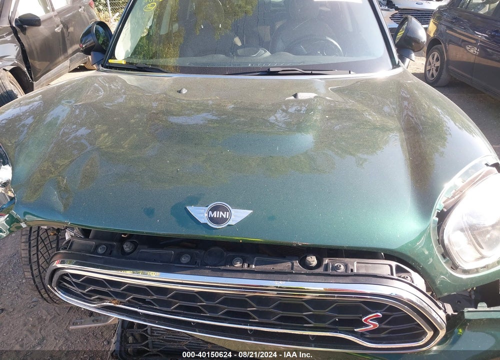 2018 MINI COUNTRYMAN COOPER S VIN: WMZYT5C3XJ3E61626