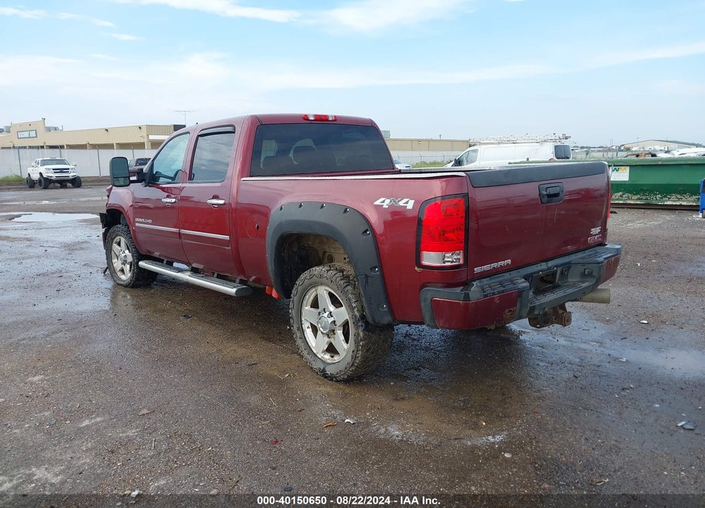 2013 GMC SIERRA 2500HD DENALI VIN: 1GT125E80DF168878
