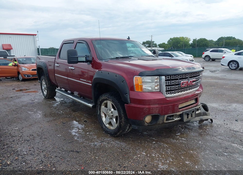 2013 GMC SIERRA 2500HD DENALI VIN: 1GT125E80DF168878