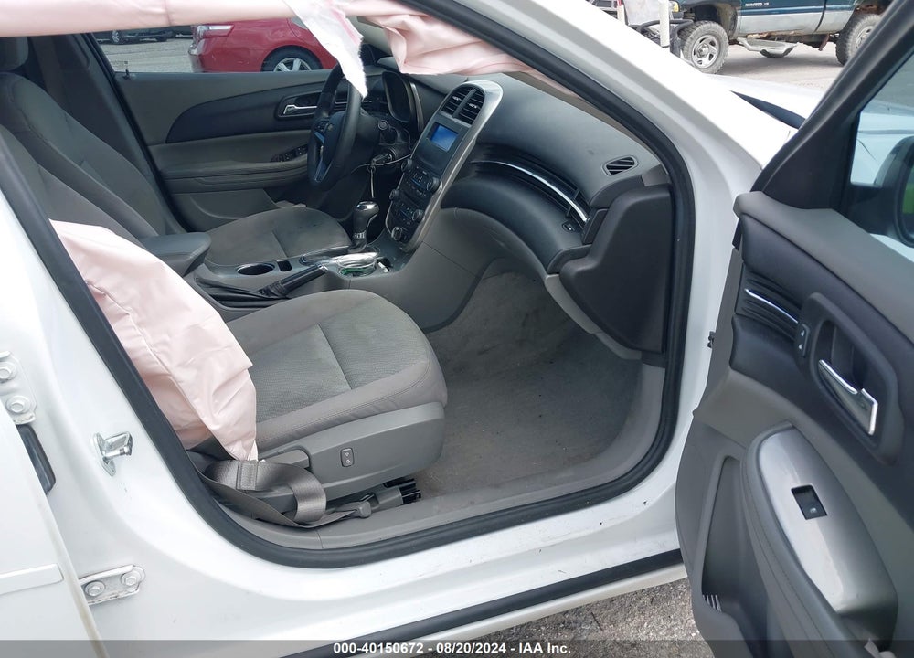 2015 CHEVROLET MALIBU LS VIN: 1G11B5SLXFF313610