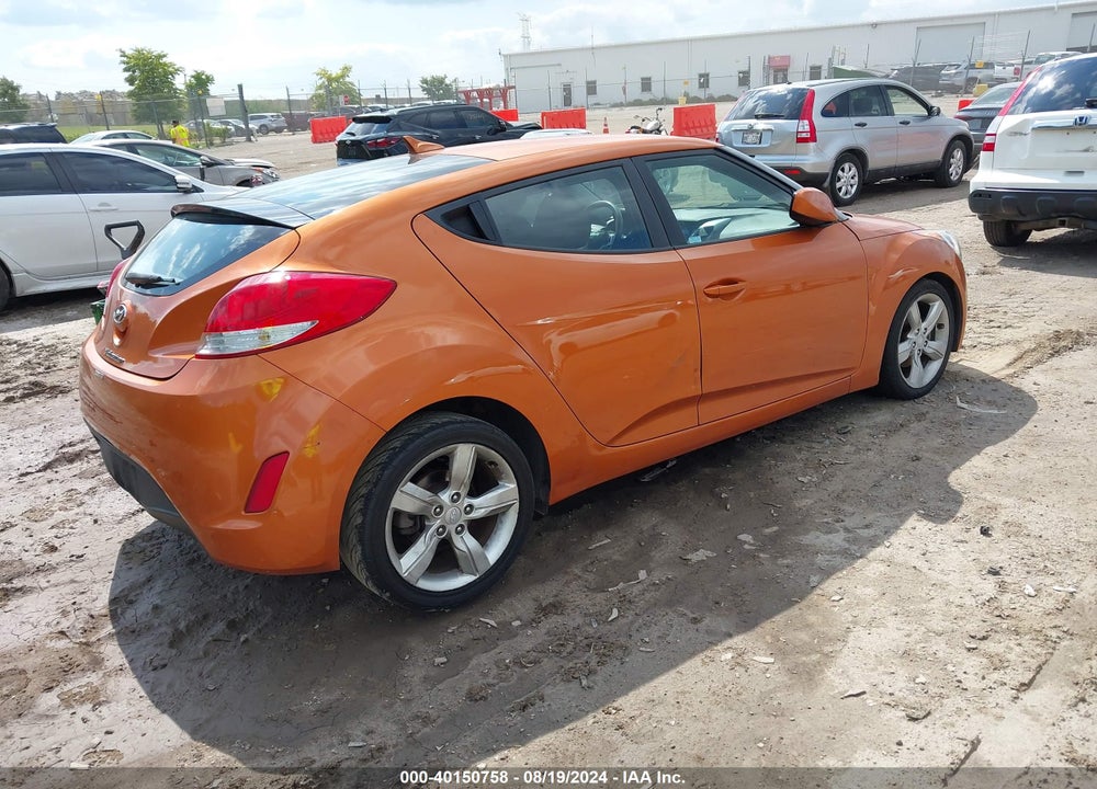 2015 HYUNDAI VELOSTER VIN: KMHTC6AD1FU243032