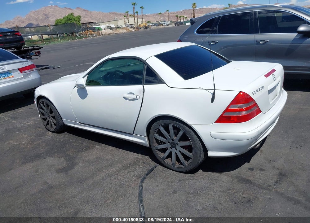 2001 MERCEDES-BENZ SLK 320 VIN: WDBKK65F61F190452