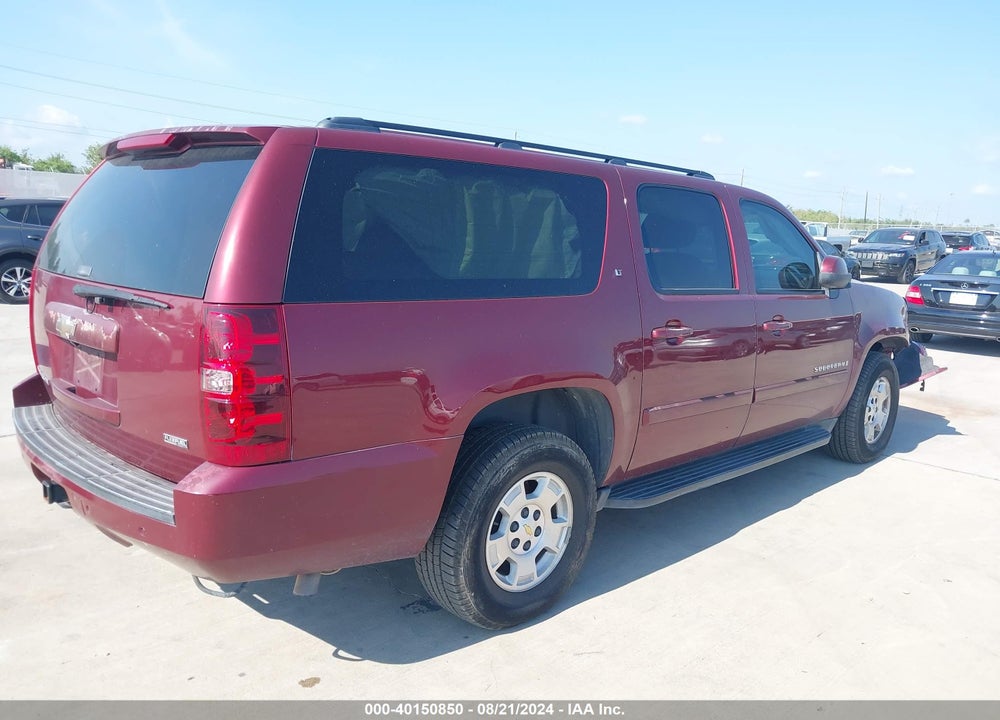 2008 CHEVROLET SUBURBAN 1500 LT VIN: 3GNFC16078G157358