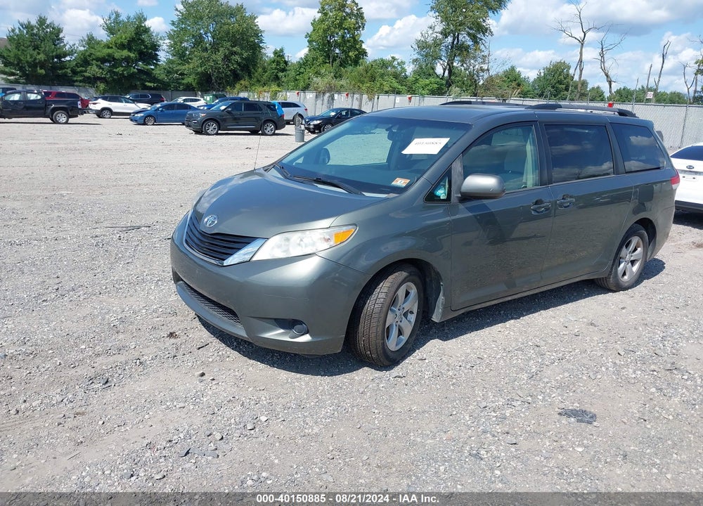 2013 TOYOTA SIENNA LE V6 8 PASSENGER VIN: 5TDKK3DC4DS287550