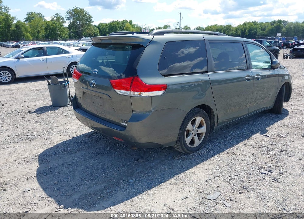 2013 TOYOTA SIENNA LE V6 8 PASSENGER VIN: 5TDKK3DC4DS287550