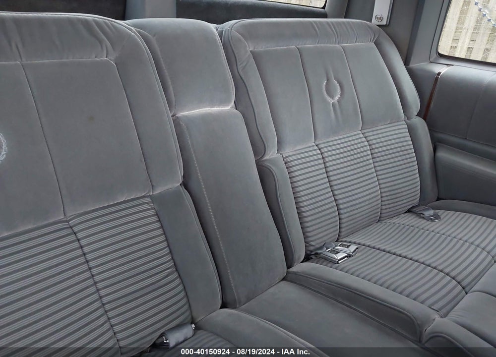 1988 CADILLAC DEVILLE VIN: 1G6CD1152J4338479