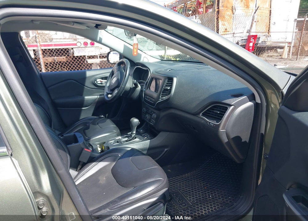 2019 JEEP CHEROKEE LATITUDE PLUS 4X4 VIN: 1C4PJMLB8KD287454