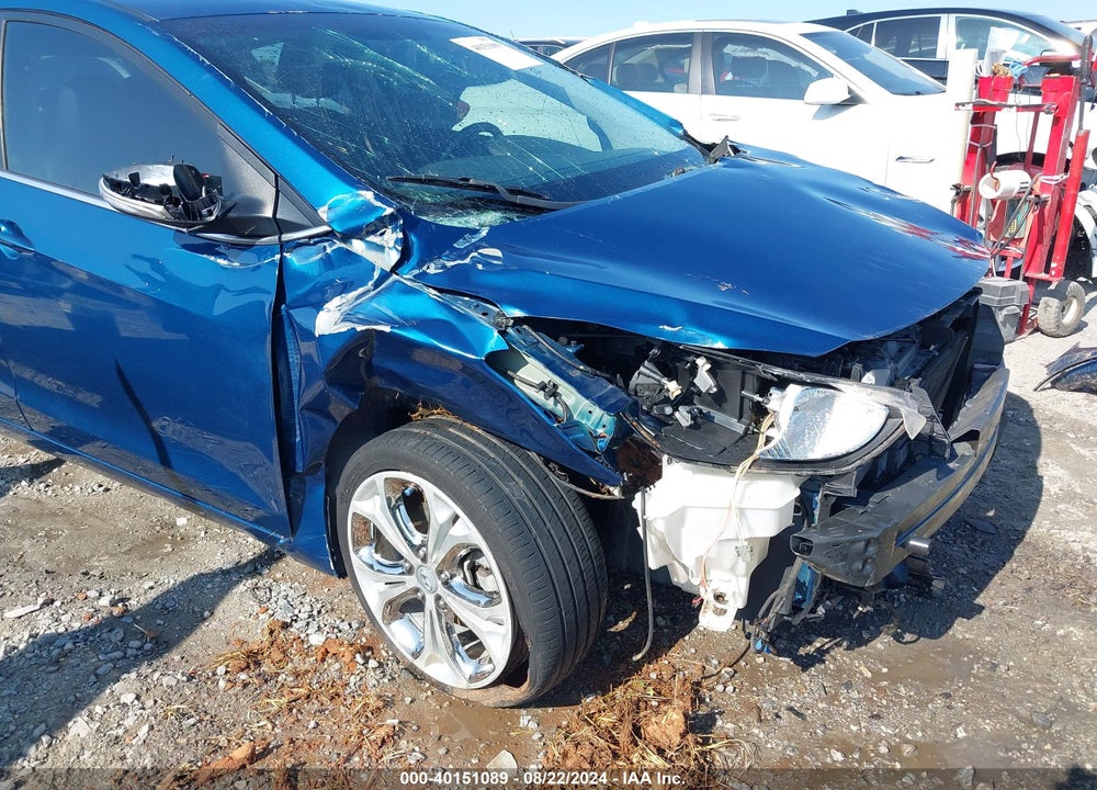 2014 HYUNDAI ELANTRA GT VIN: KMHD35LH7EU189104