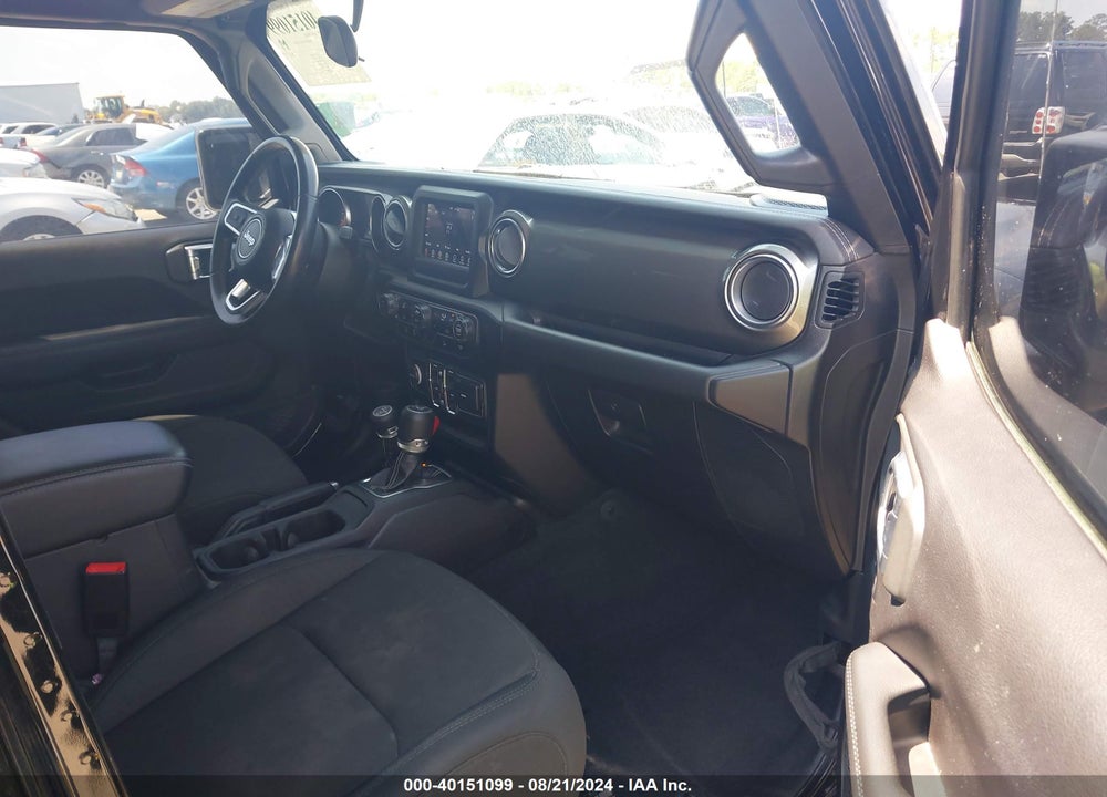 2020 JEEP WRANGLER UNLIMITED SAHARA 4X4 VIN: 1C4HJXENXLW133069