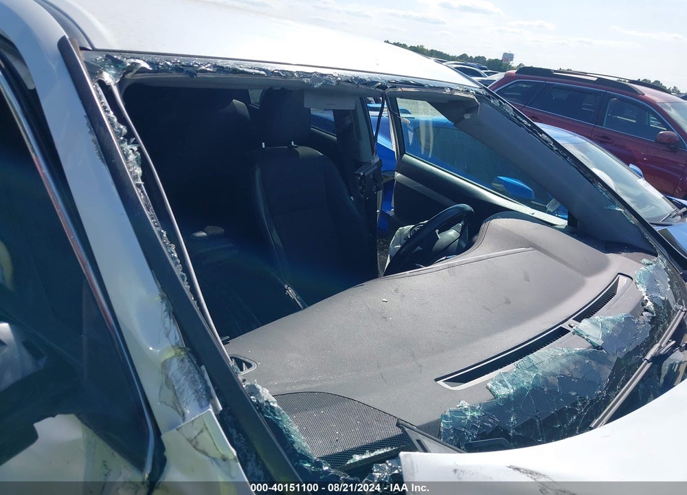 2019 TOYOTA HIGHLANDER LE PLUS VIN: 5TDZZRFH9KS322389