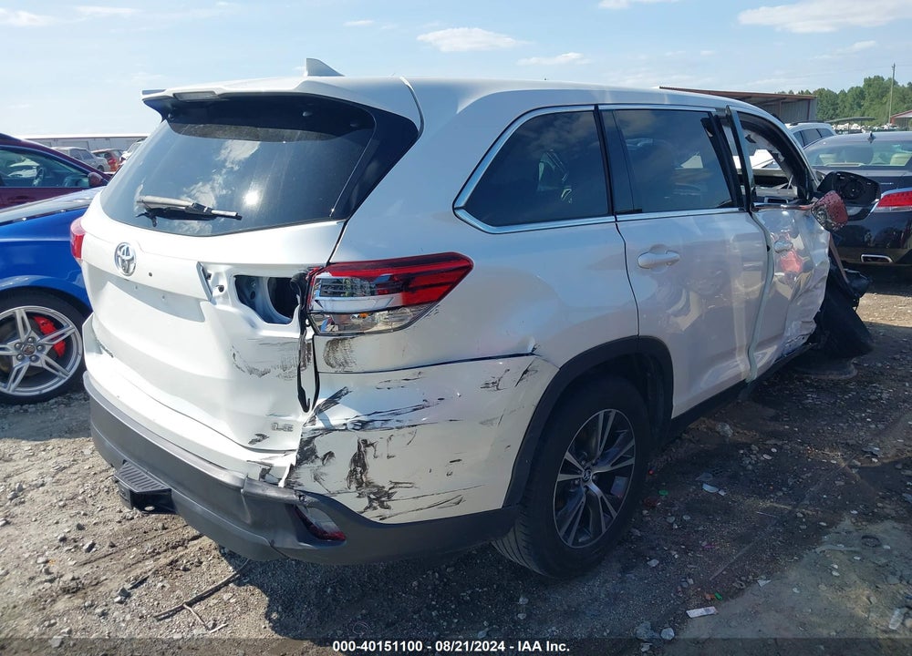 2019 TOYOTA HIGHLANDER LE PLUS VIN: 5TDZZRFH9KS322389