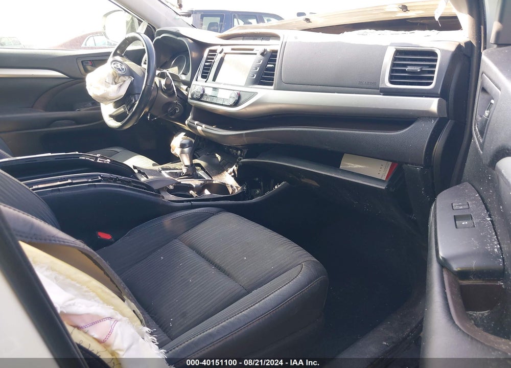 2019 TOYOTA HIGHLANDER LE PLUS VIN: 5TDZZRFH9KS322389