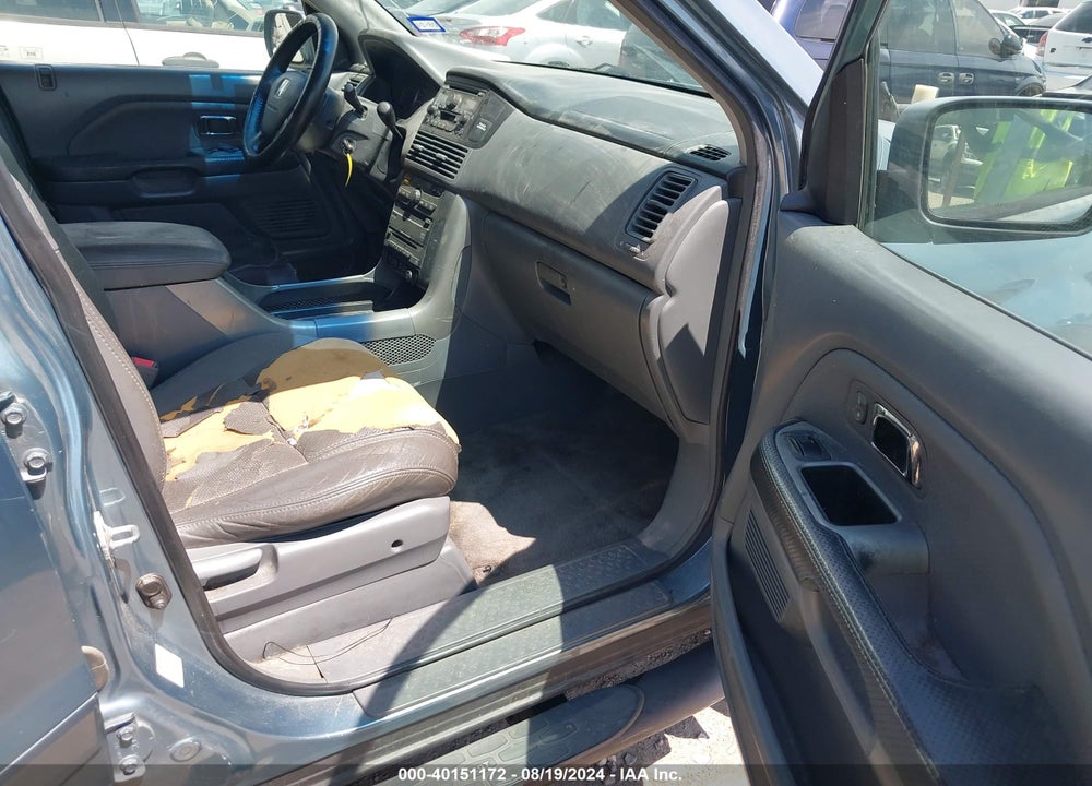 2005 HONDA PILOT EX-L VIN: 2HKYF18695H504508