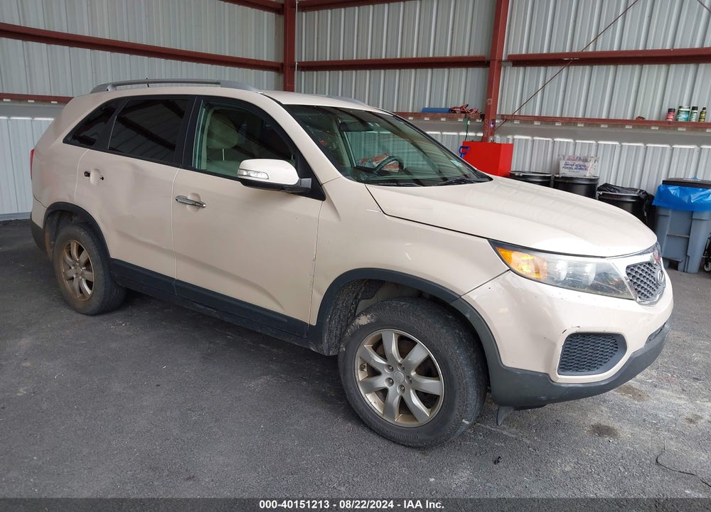 2011 KIA SORENTO LX V6 VIN: 5XYKTDA27BG163992