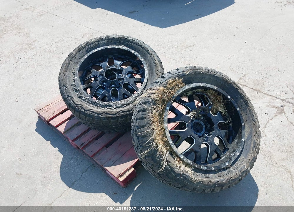 2019 CHEVROLET SILVERADO 1500 RST VIN: 1GCUYEEDXKZ100673