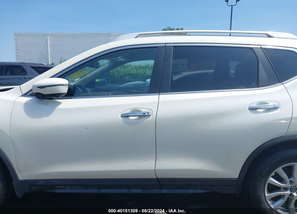 2017 NISSAN ROGUE SV VIN: JN8AT2MT6HW132009