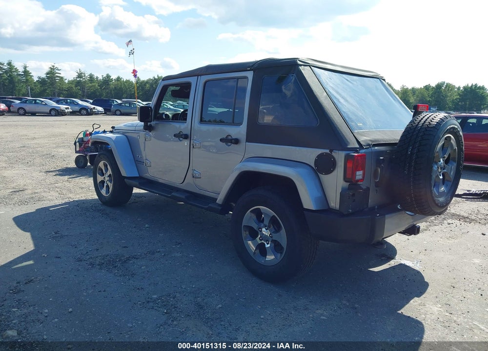 2017 JEEP WRANGLER UNLIMITED SAHARA VIN: 1C4BJWEG0HL668132