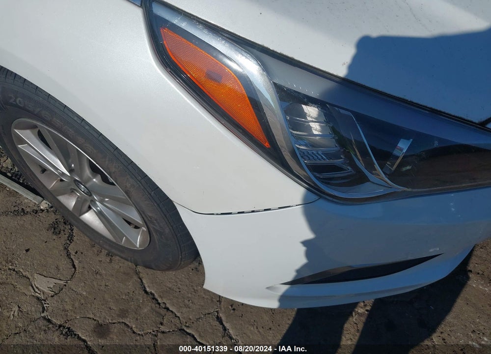2017 HYUNDAI SONATA VIN: 5NPE24AF0HH523589