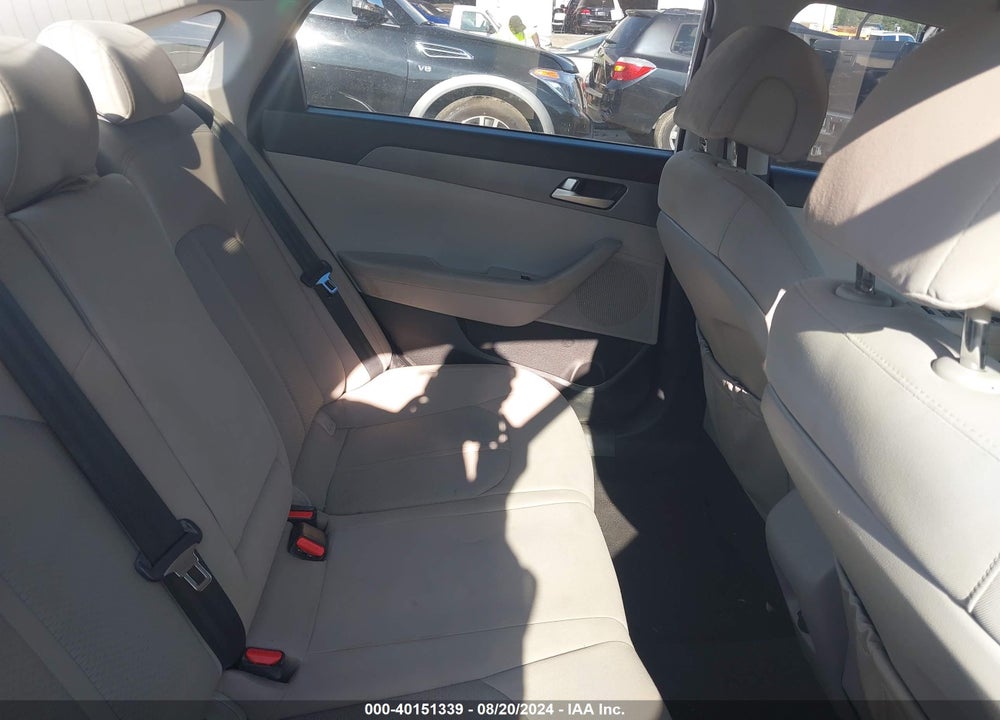 2017 HYUNDAI SONATA VIN: 5NPE24AF0HH523589