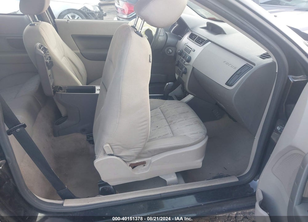 2009 FORD FOCUS SE VIN: 1FAHP32N09W173428